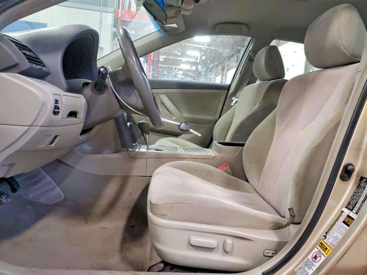 2011 TOYOTA CAMRY