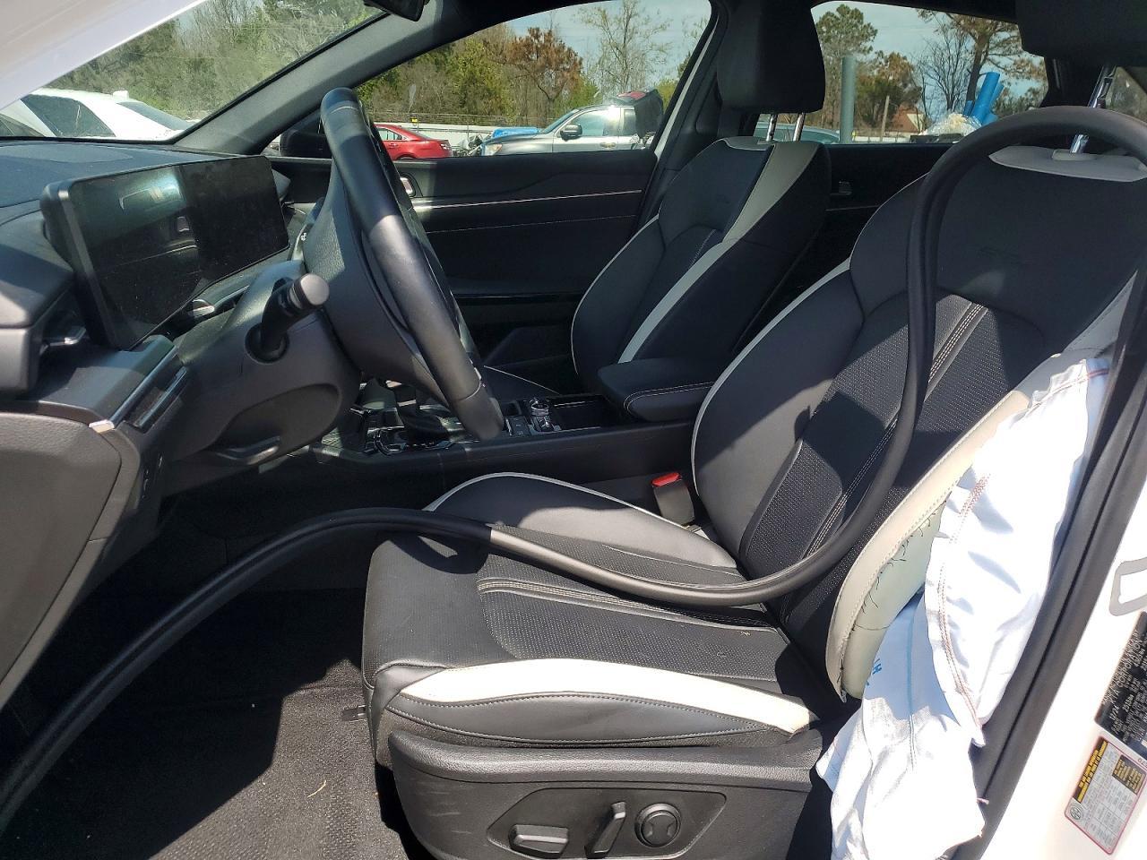 2025 KIA K5