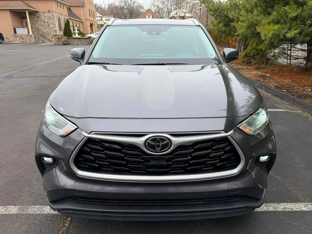 2021 TOYOTA HIGHLANDER