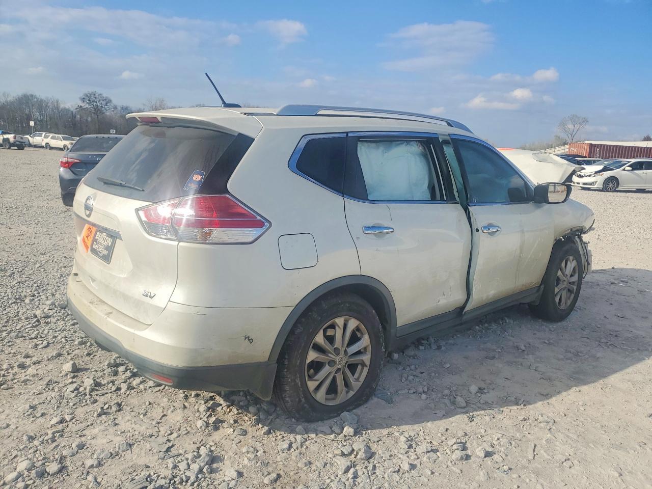 2016 NISSAN ROGUE