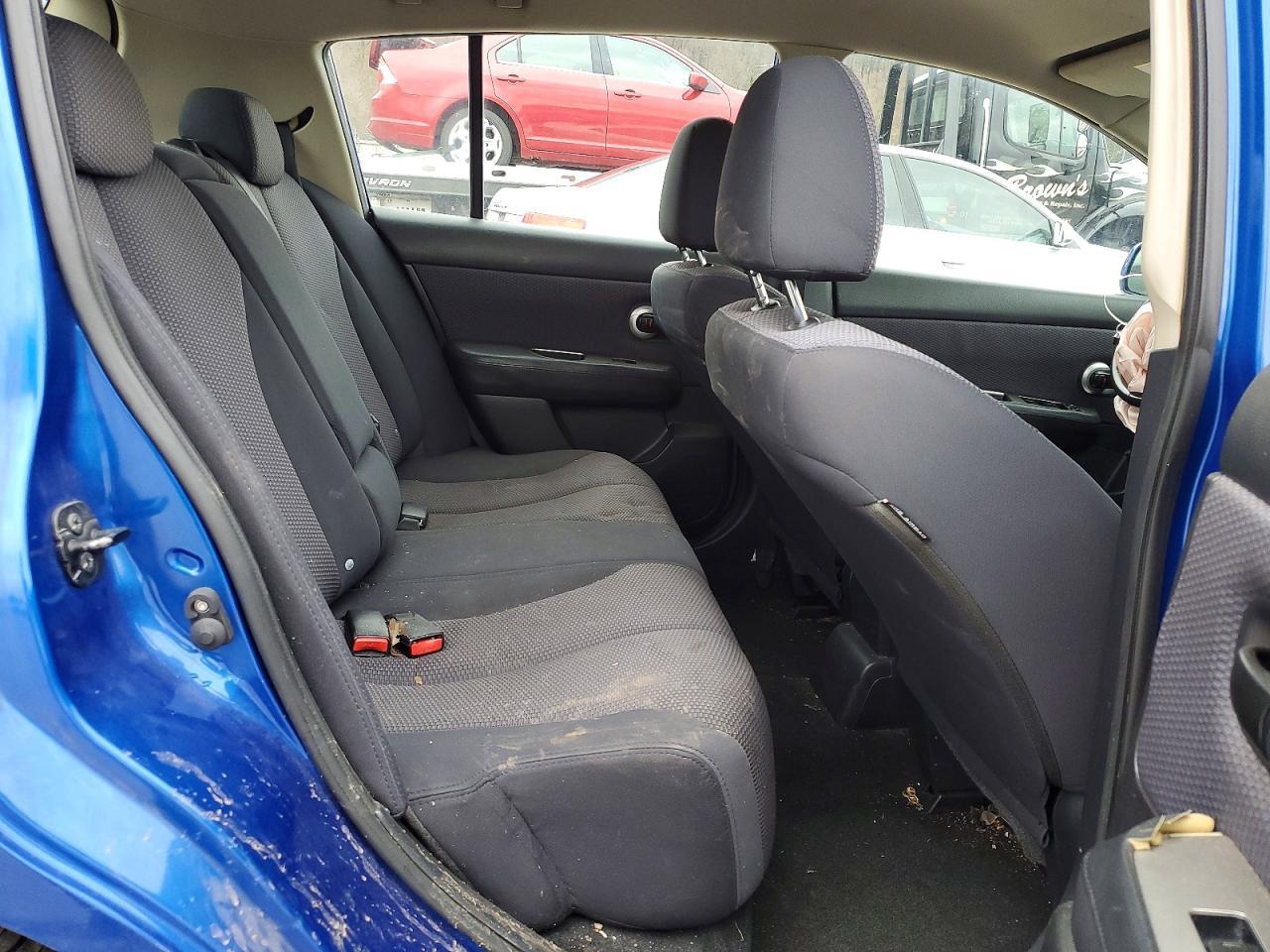 2009 NISSAN VERSA