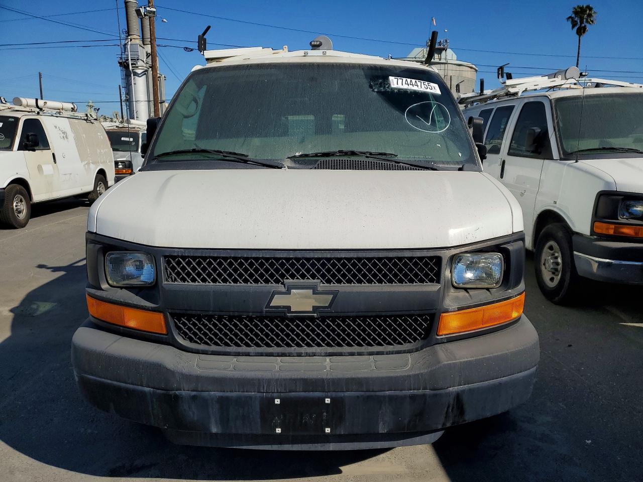 2013 CHEVROLET EXPRESS 2500