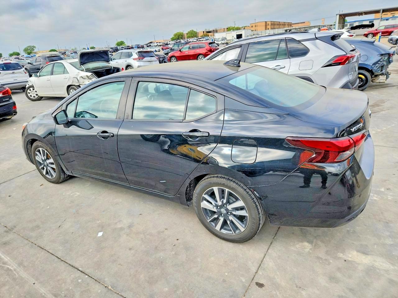 2021 NISSAN VERSA