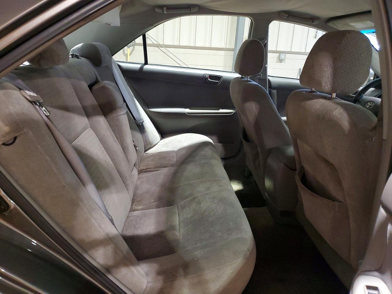 2004 TOYOTA CAMRY