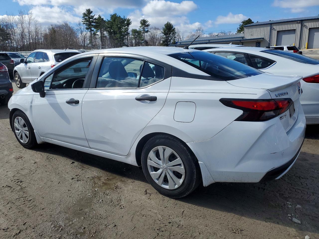 2020 NISSAN VERSA