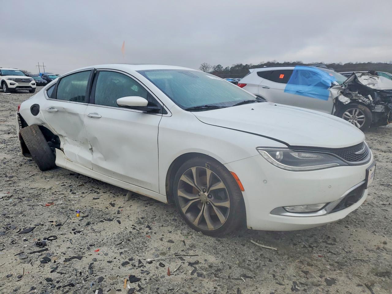 2015 CHRYSLER 200