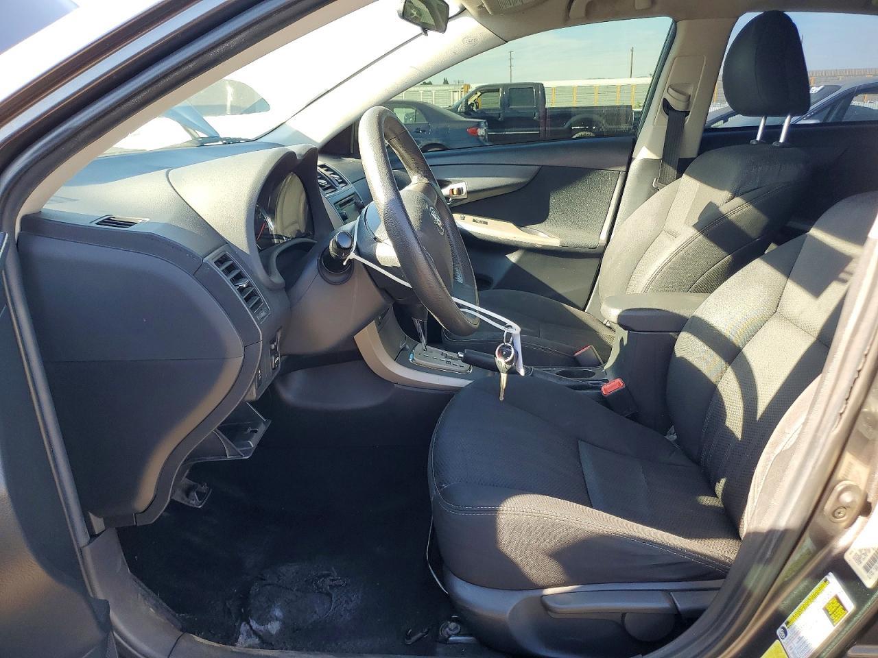 2013 TOYOTA COROLLA