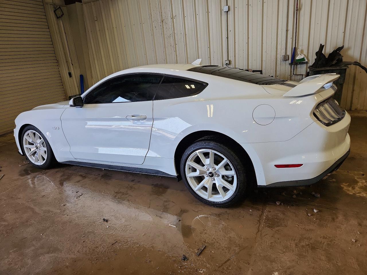 2022 FORD MUSTANG