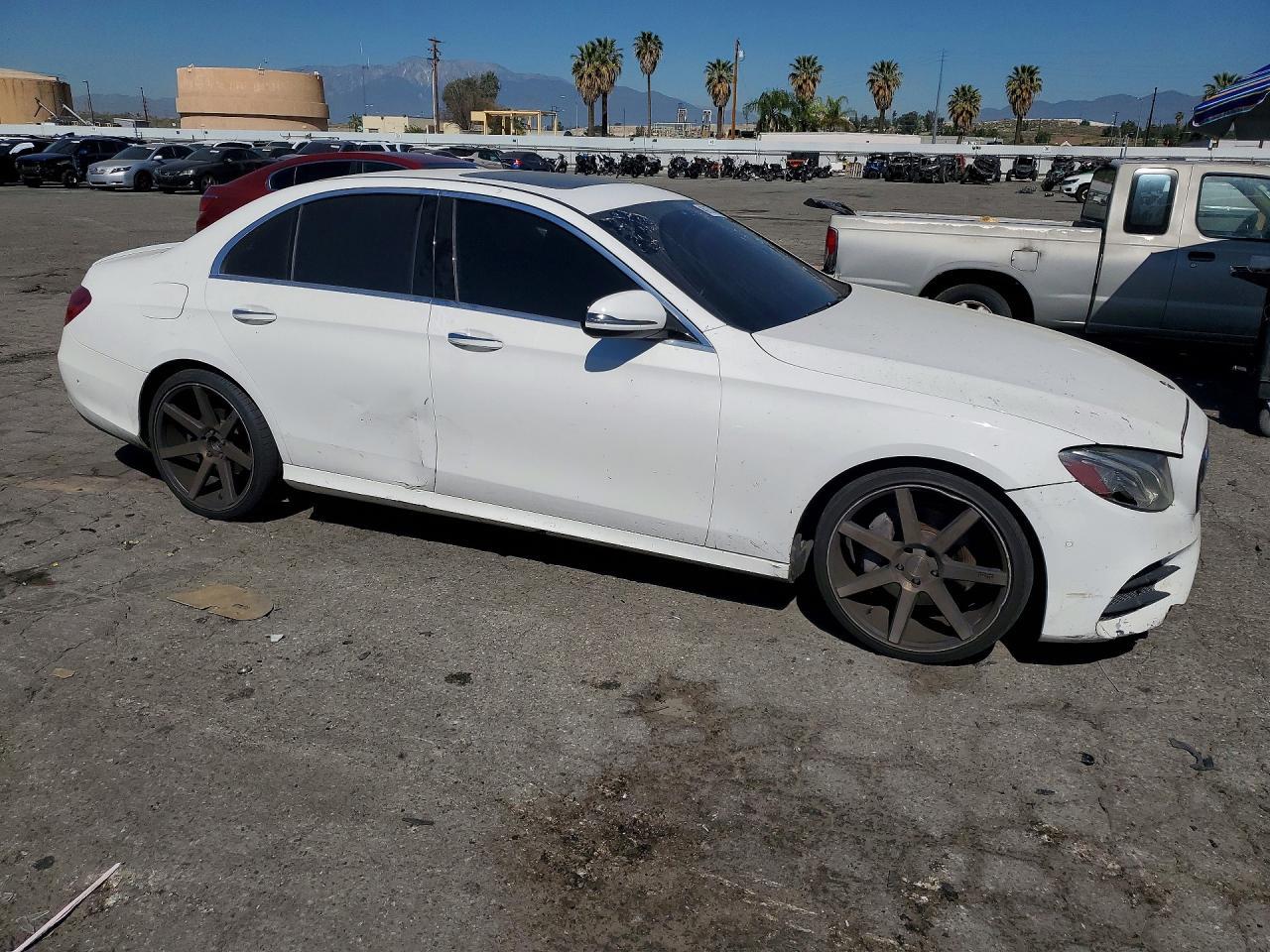 2017 MERCEDES-BENZ E-Class