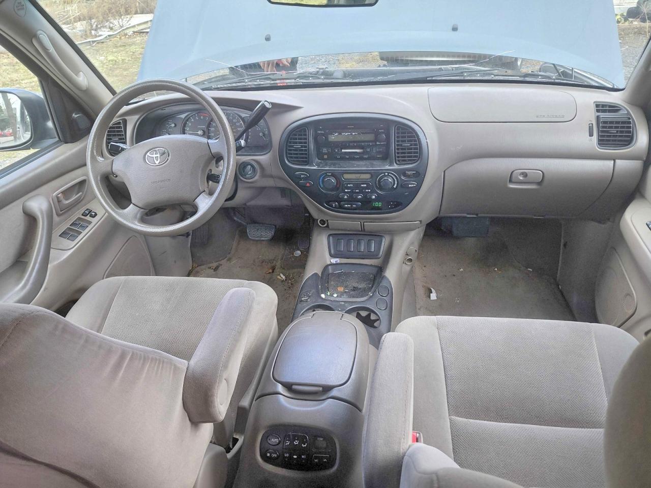 2006 TOYOTA Sequoia