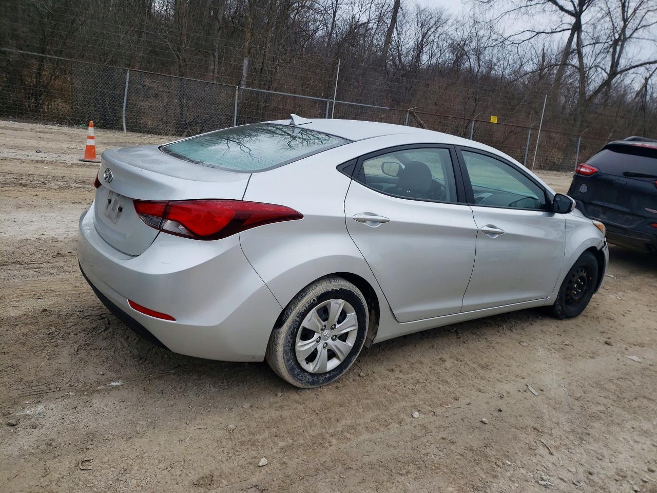 2016 HYUNDAI ELANTRA