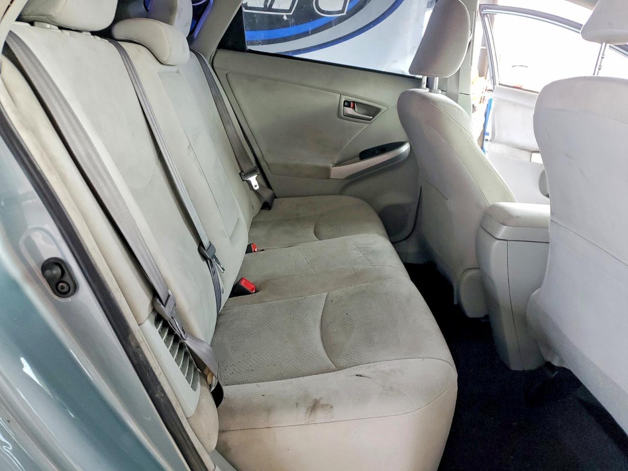 2015 TOYOTA PRIUS