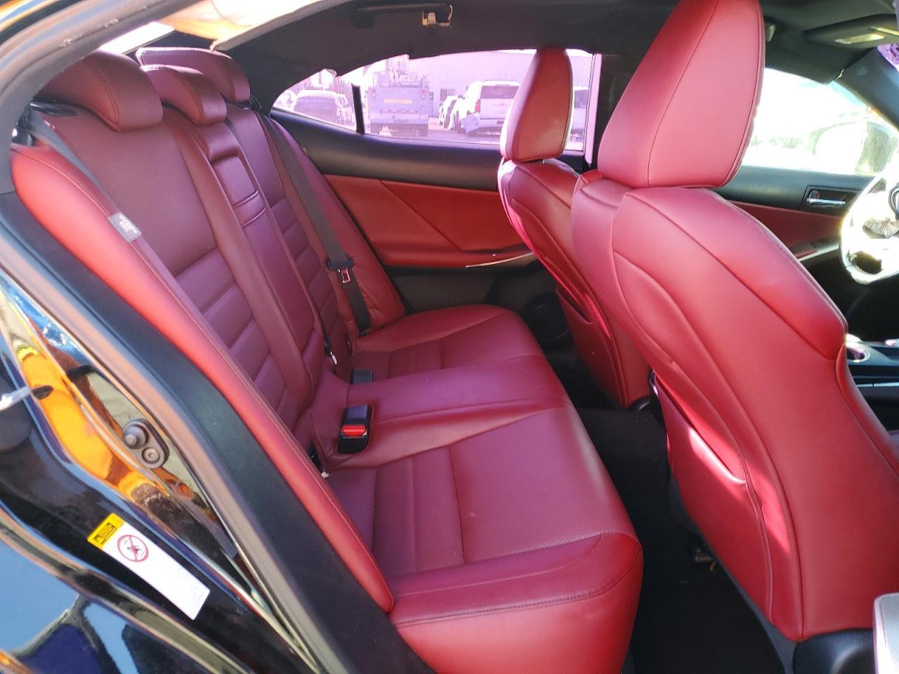 2016 LEXUS IS 200t