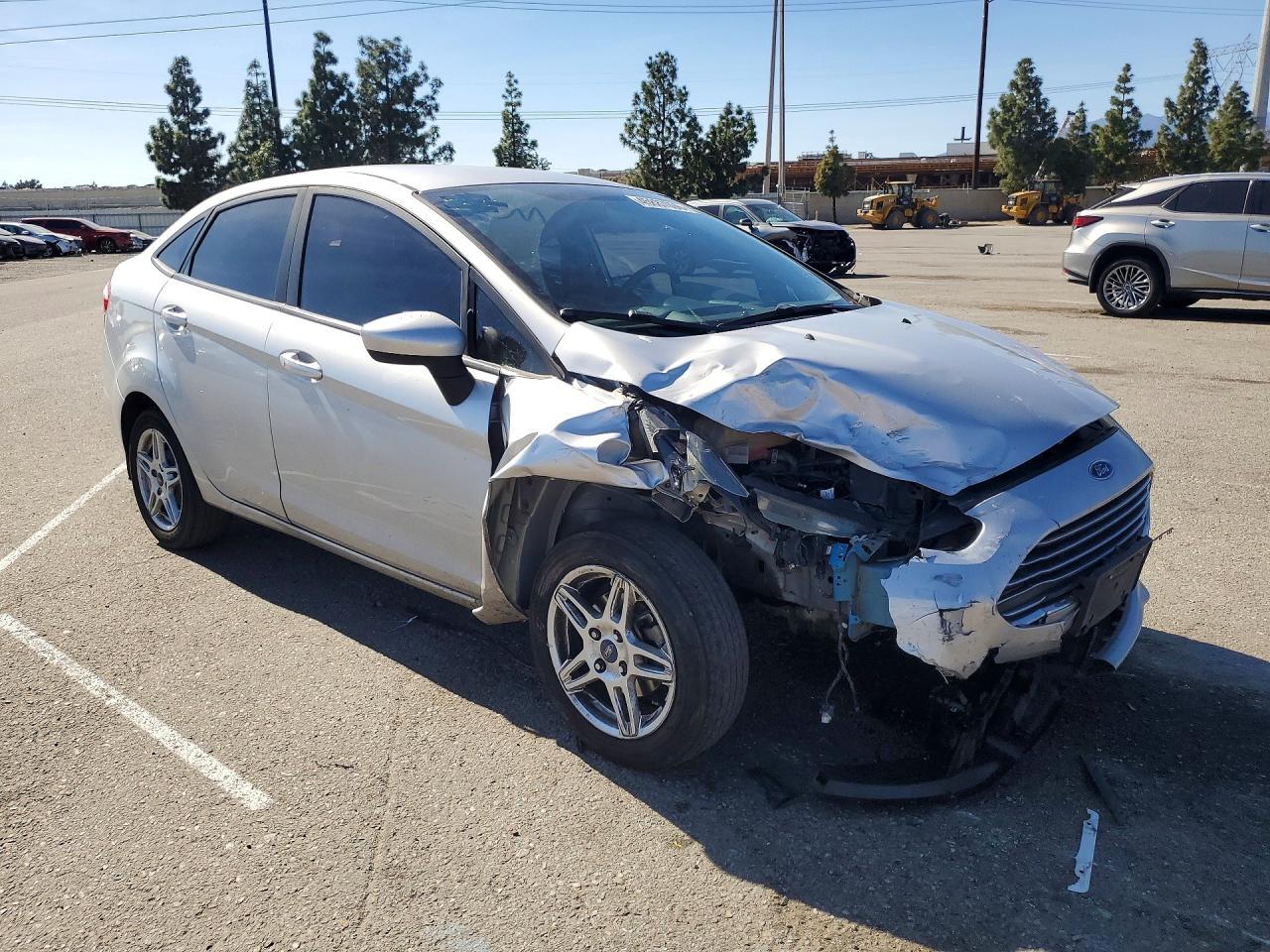 2018 FORD Fiesta
