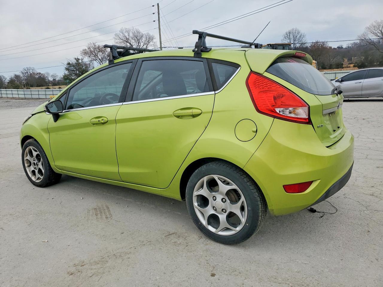 2011 FORD Fiesta