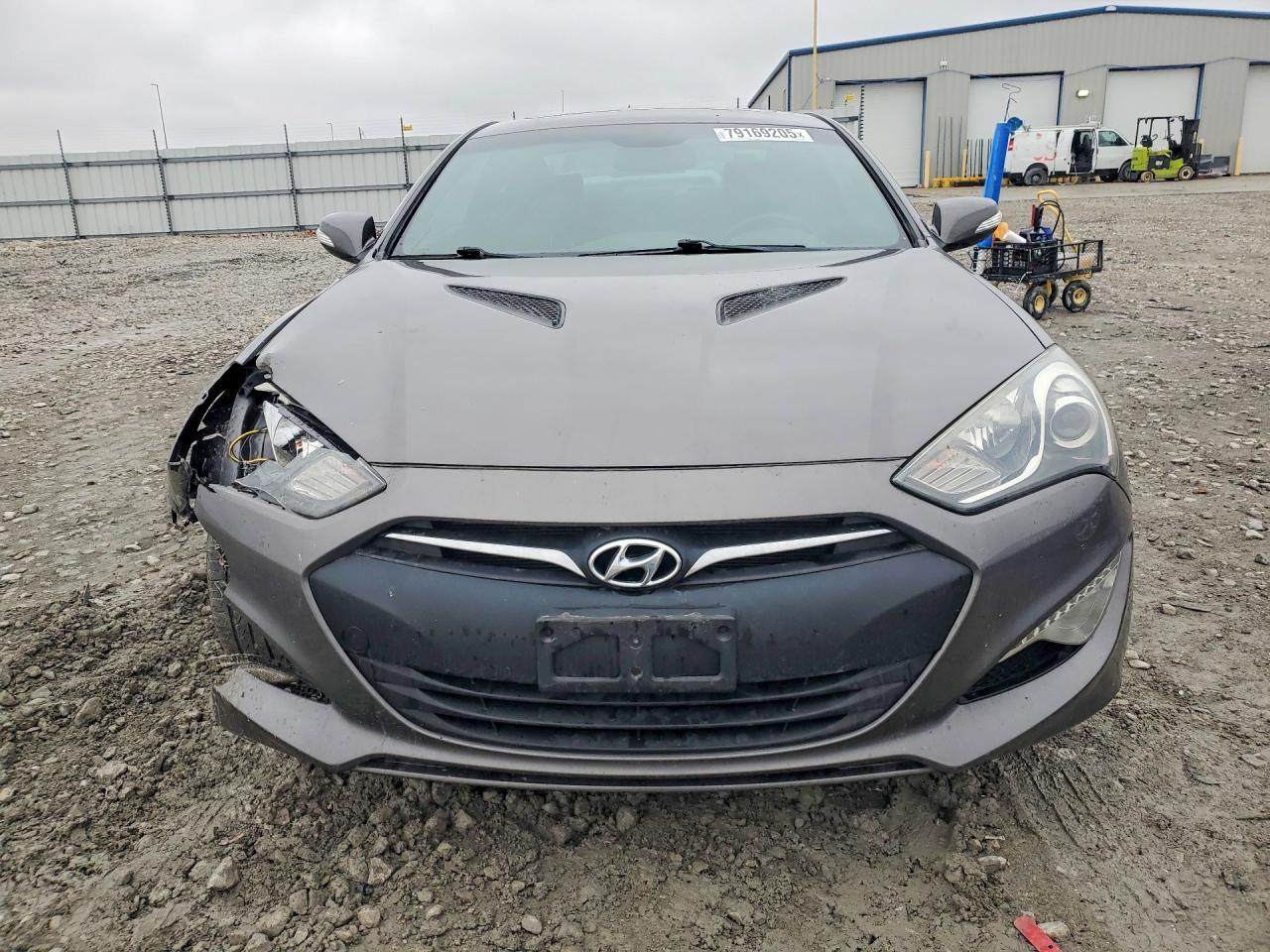 2013 HYUNDAI GENESIS