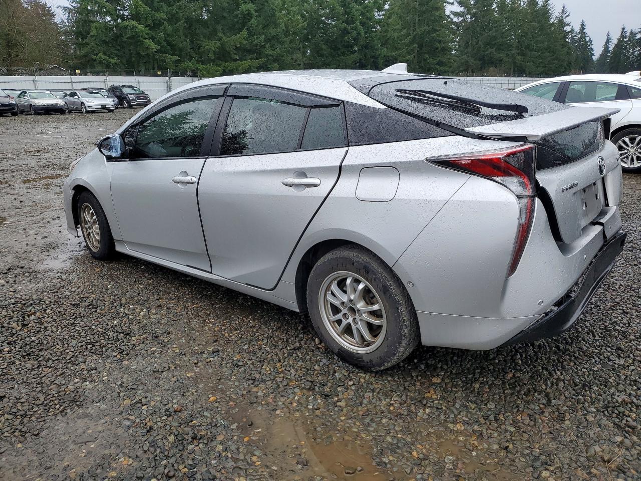 2017 TOYOTA PRIUS