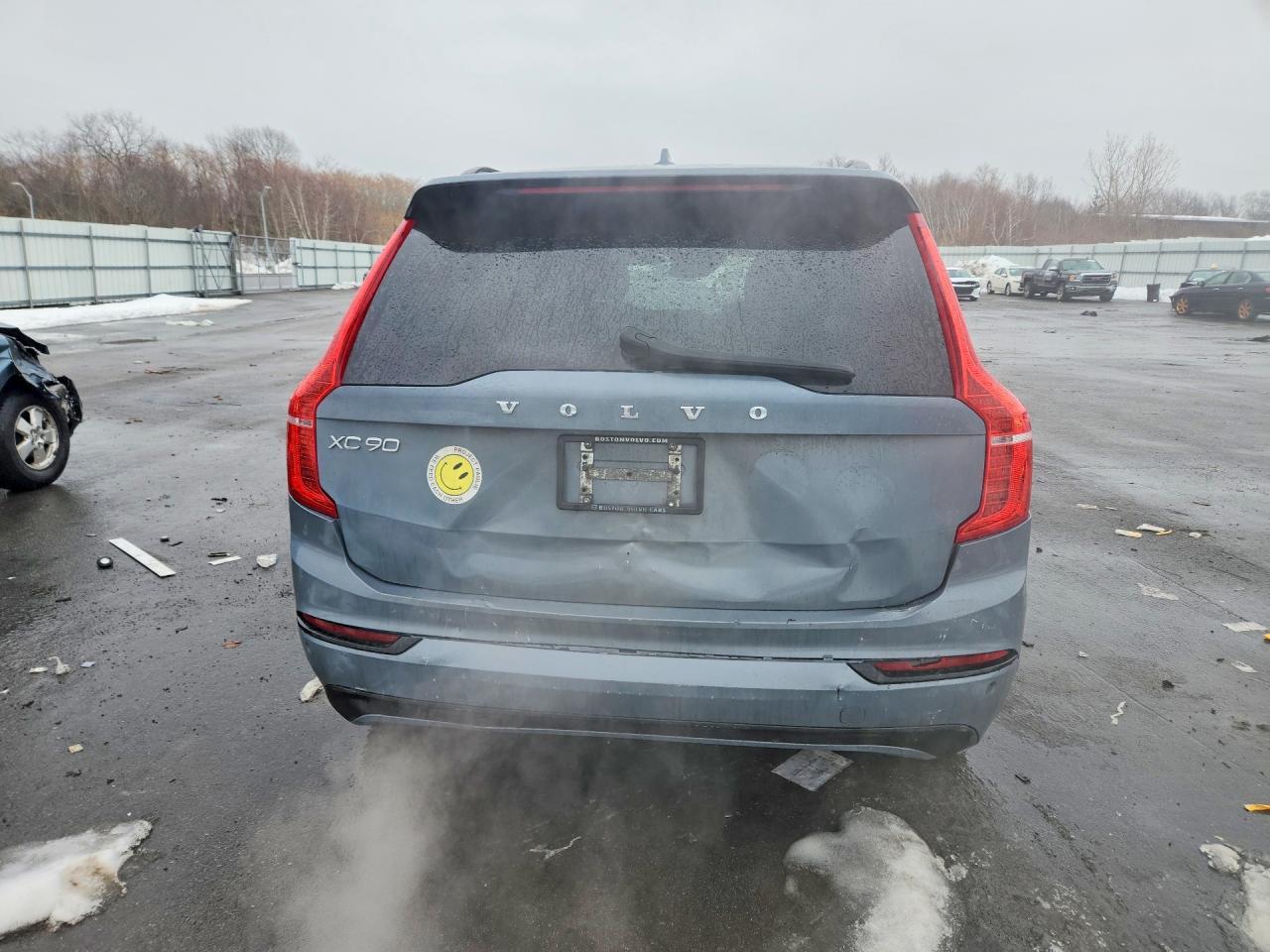 2022 VOLVO XC90