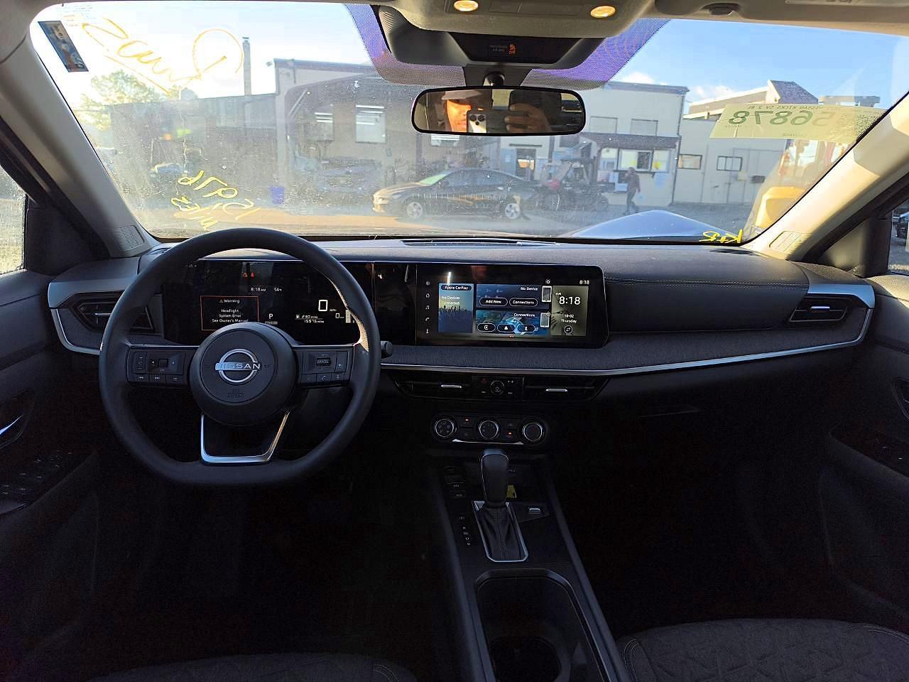 2025 NISSAN KICKS