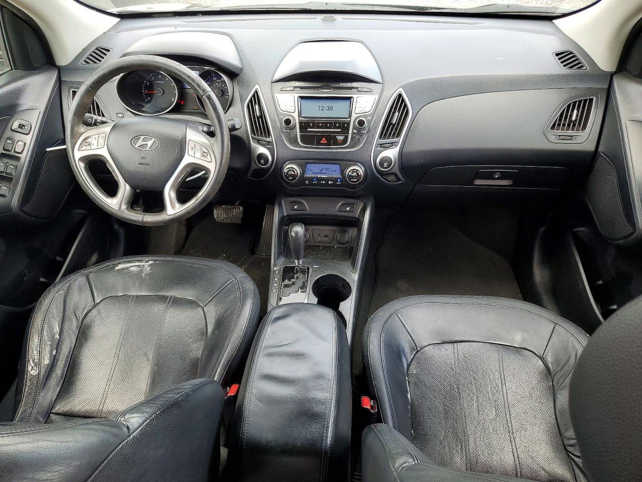2011 HYUNDAI TUCSON