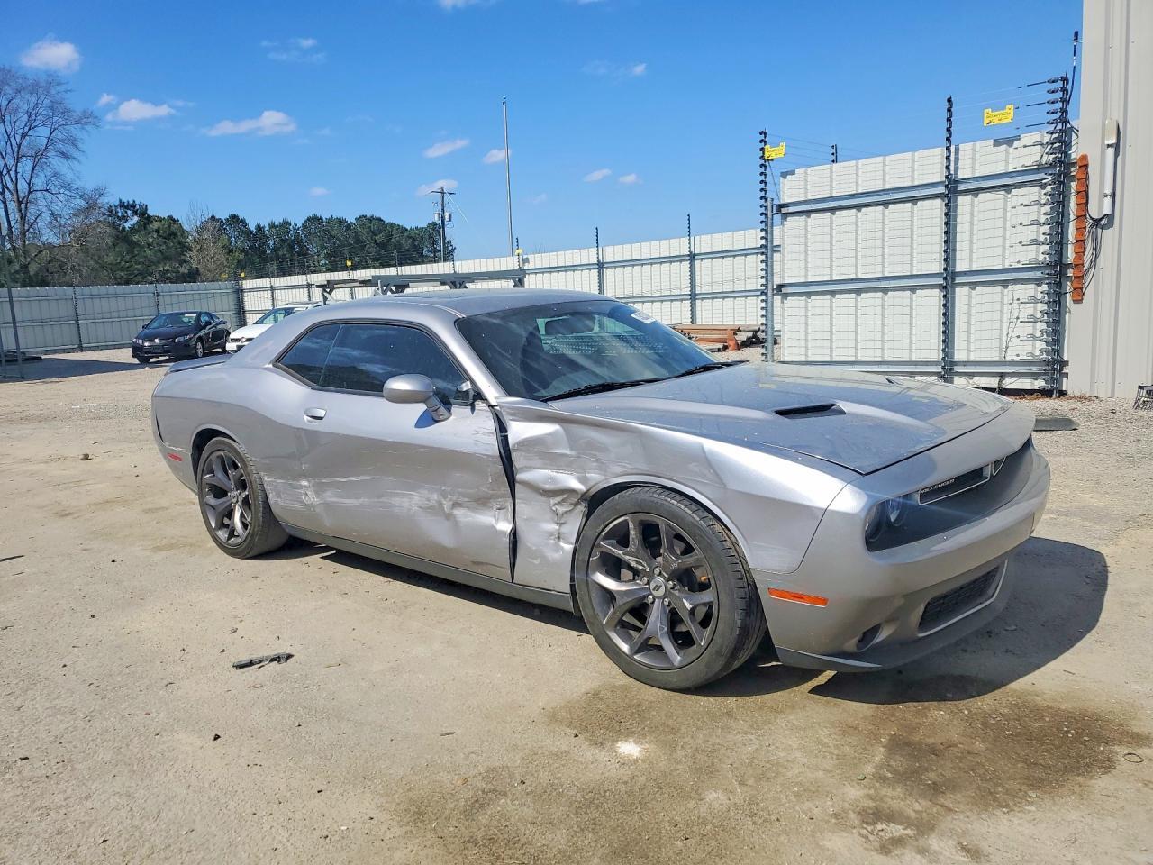 2017 DODGE Challenger