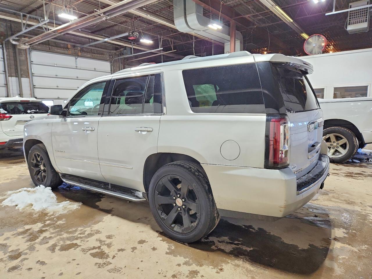 2016 GMC Yukon