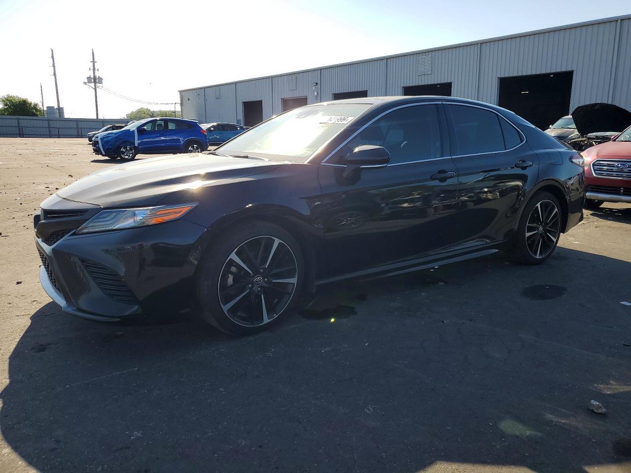2019 TOYOTA CAMRY