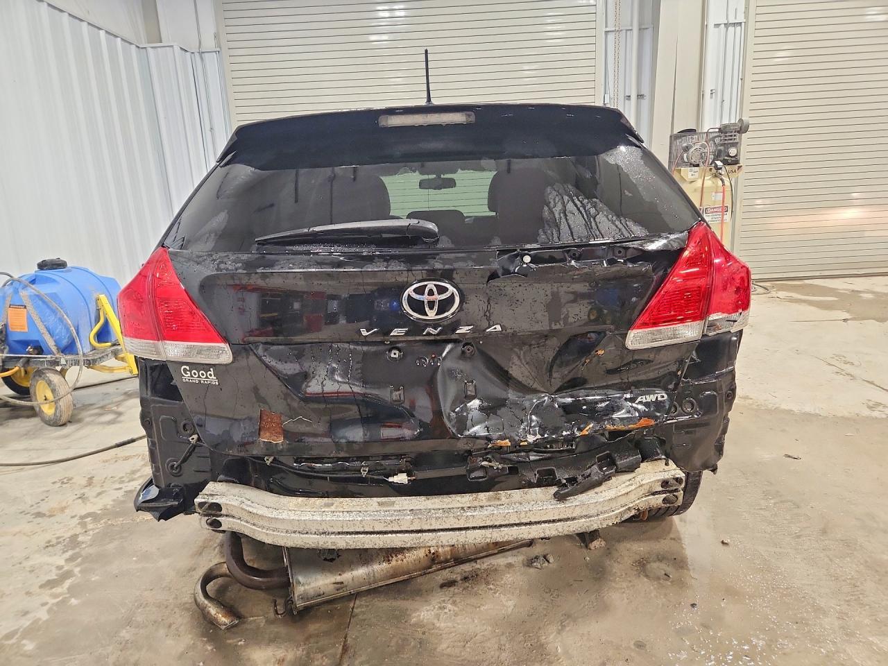 2011 TOYOTA VENZA