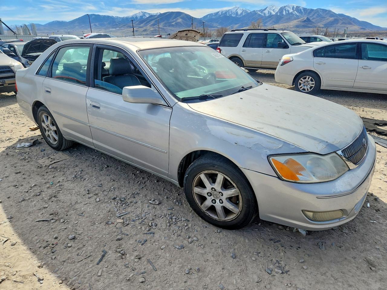 2001 TOYOTA Avalon