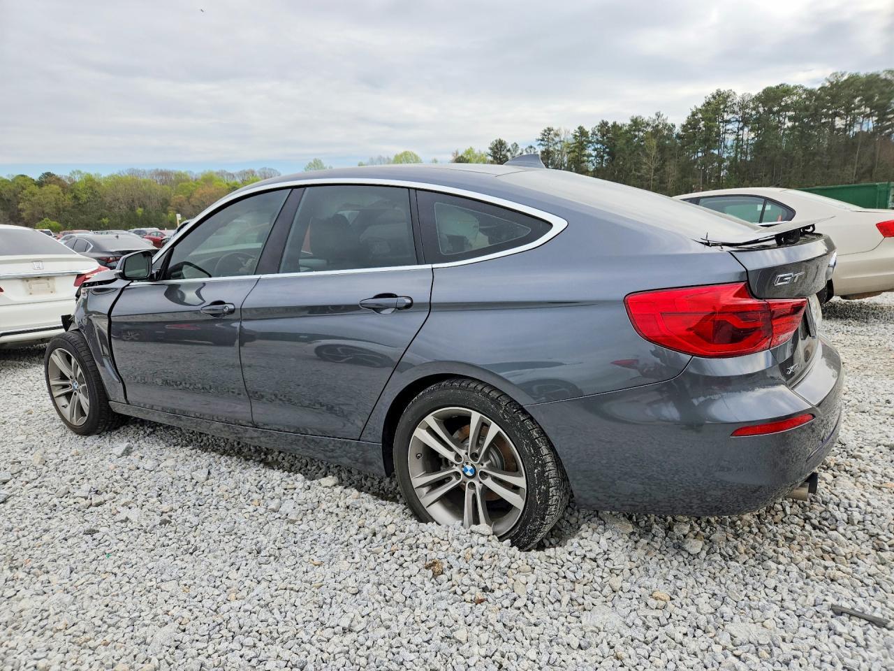 2018 BMW 3 SERIES