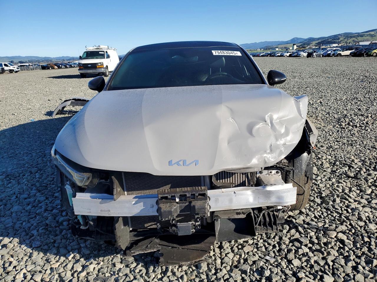 2022 KIA K5