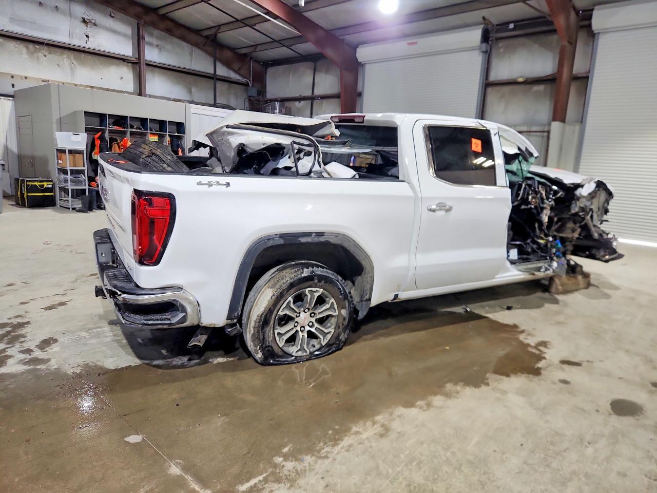 2025 GMC Sierra