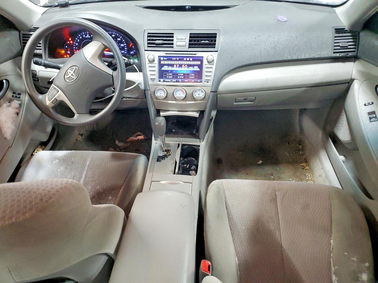 2011 TOYOTA CAMRY