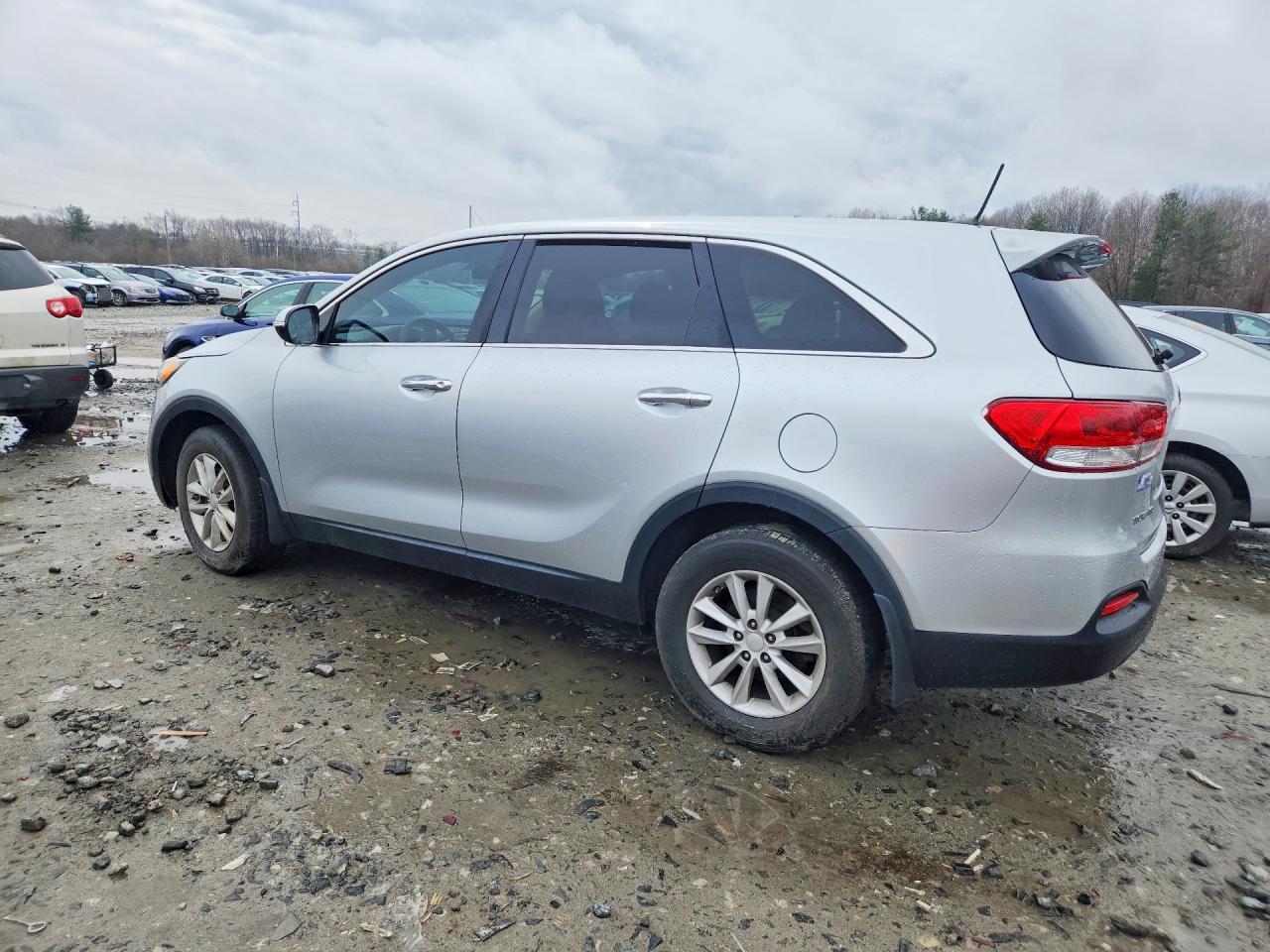 2016 KIA SORENTO