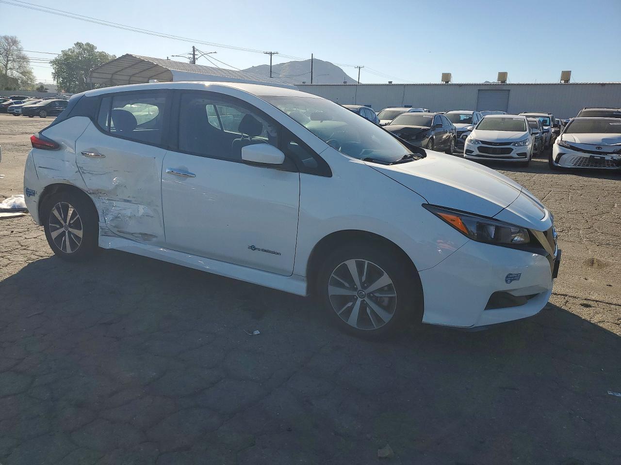 2019 NISSAN LEAF