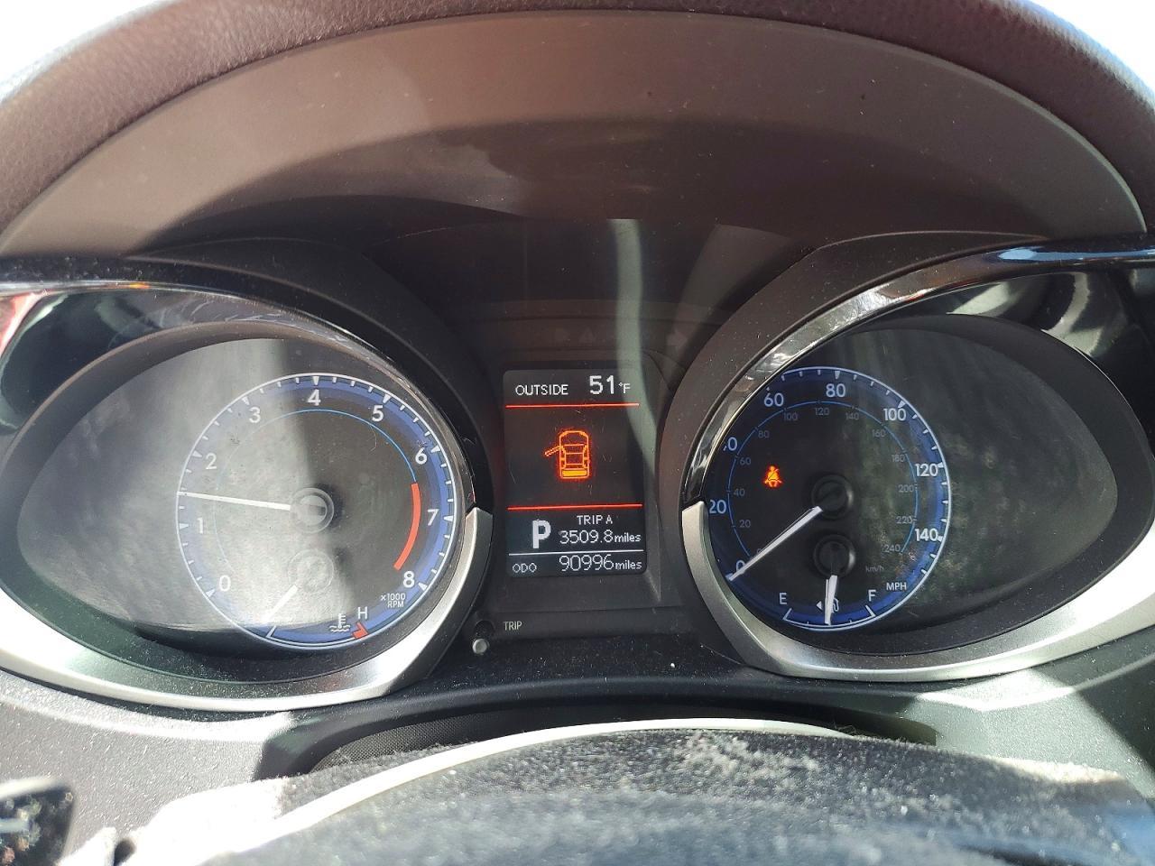 2015 TOYOTA COROLLA