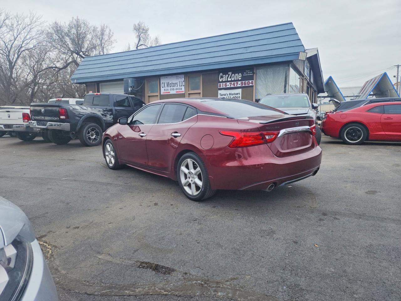 2016 NISSAN Maxima