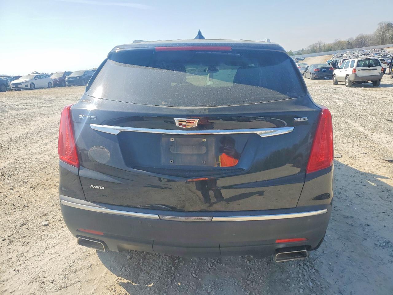 2017 CADILLAC XT5