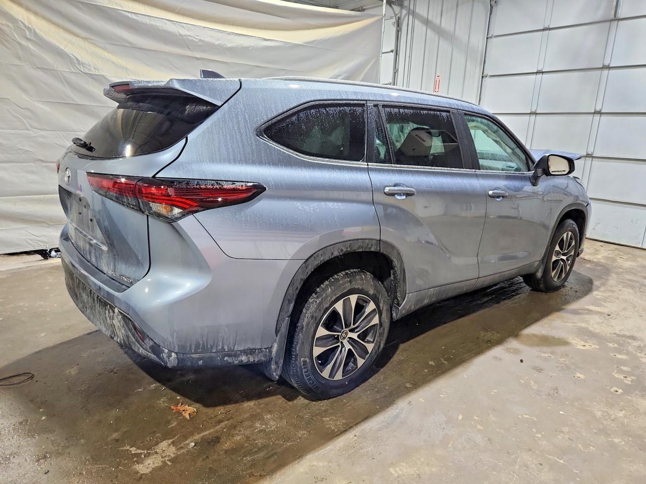 2024 TOYOTA HIGHLANDER
