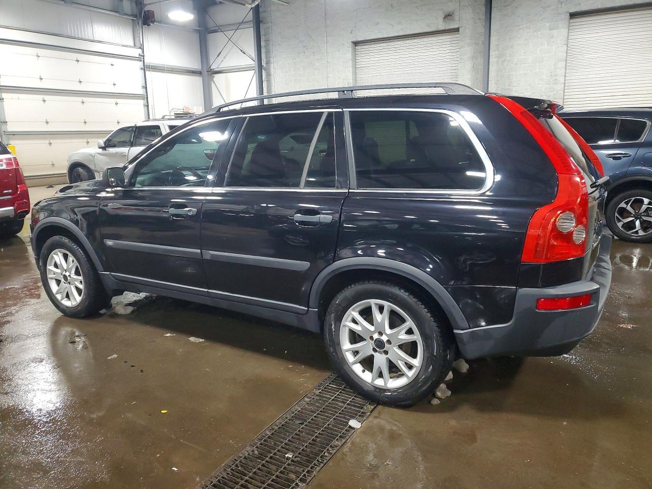 2004 VOLVO XC90