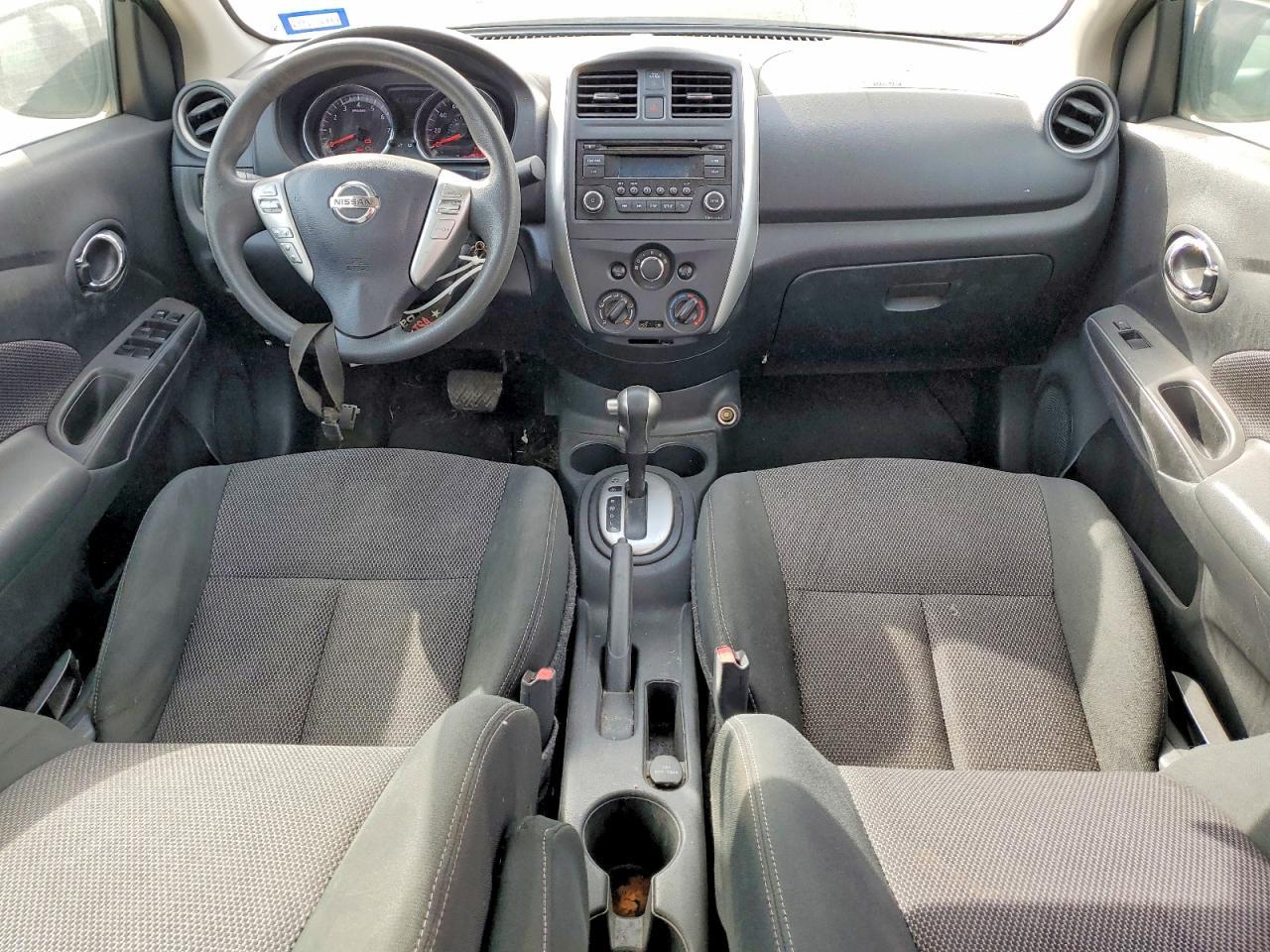 2017 NISSAN VERSA