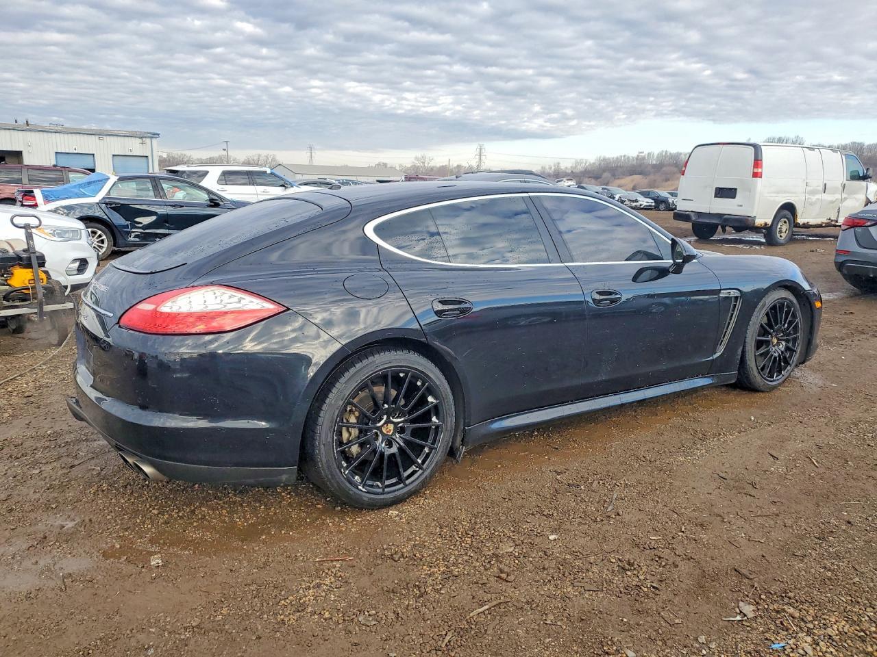 2010 PORSCHE Panamera