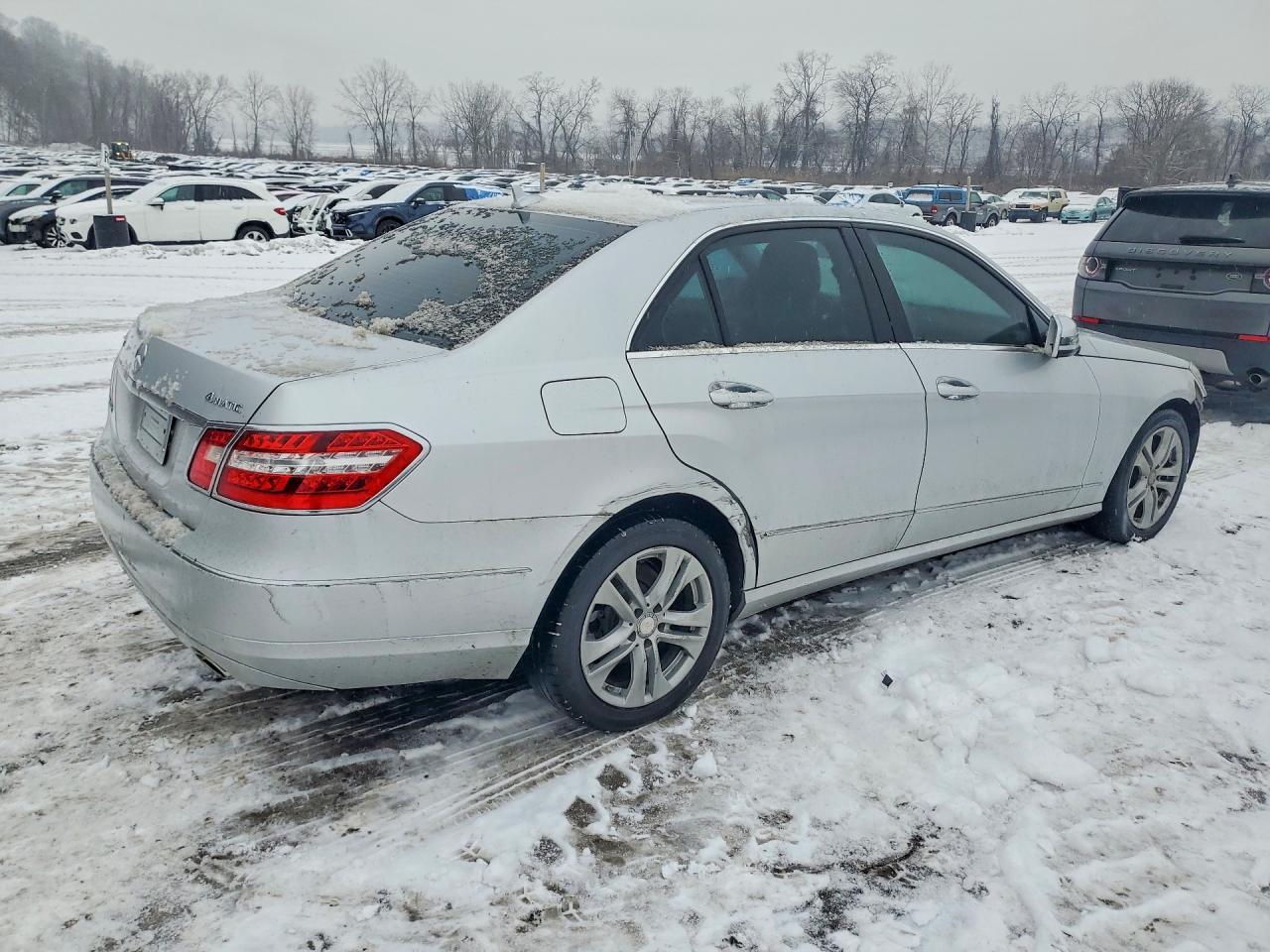 2011 MERCEDES-BENZ E-Class