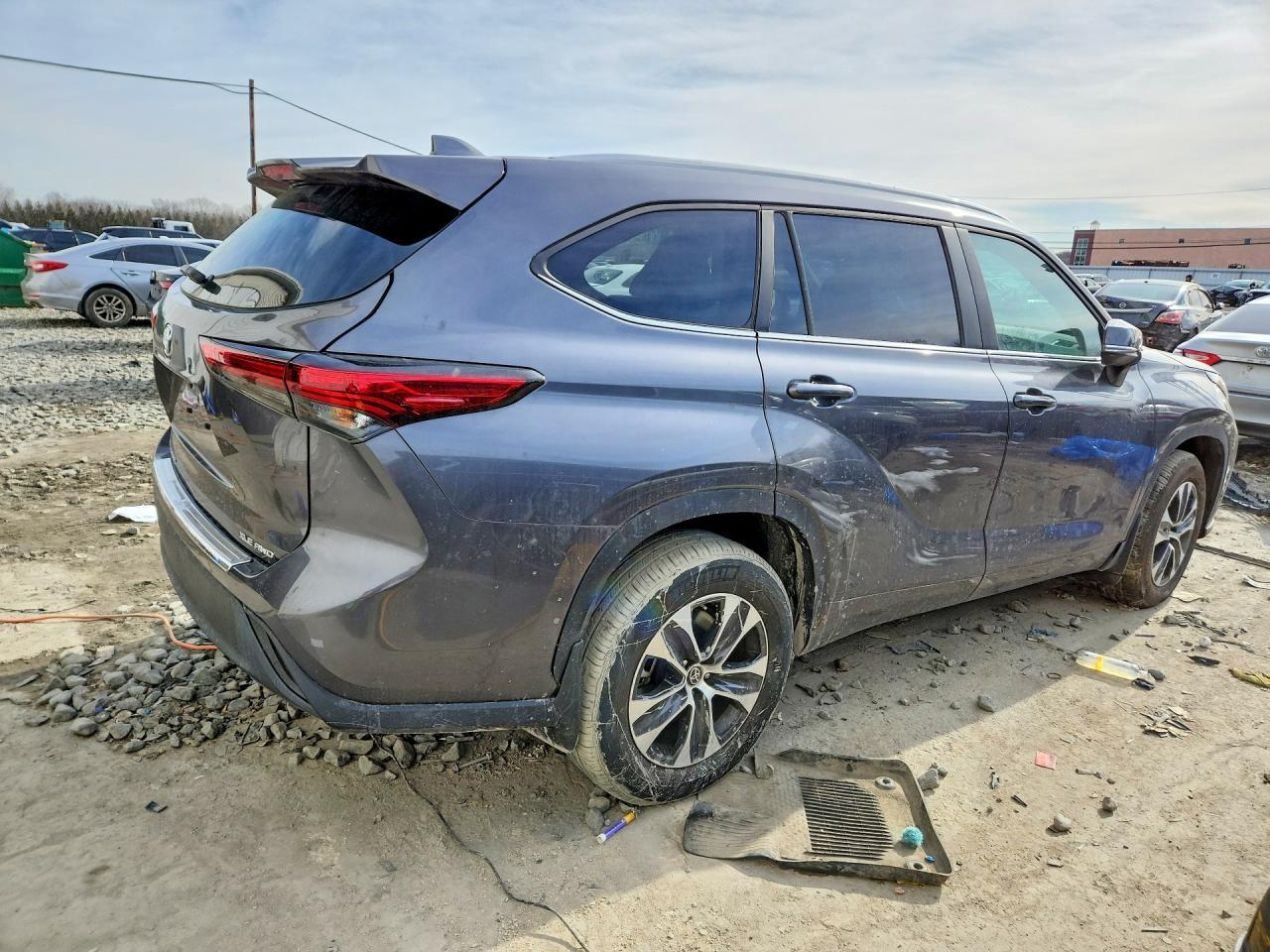 2023 TOYOTA HIGHLANDER