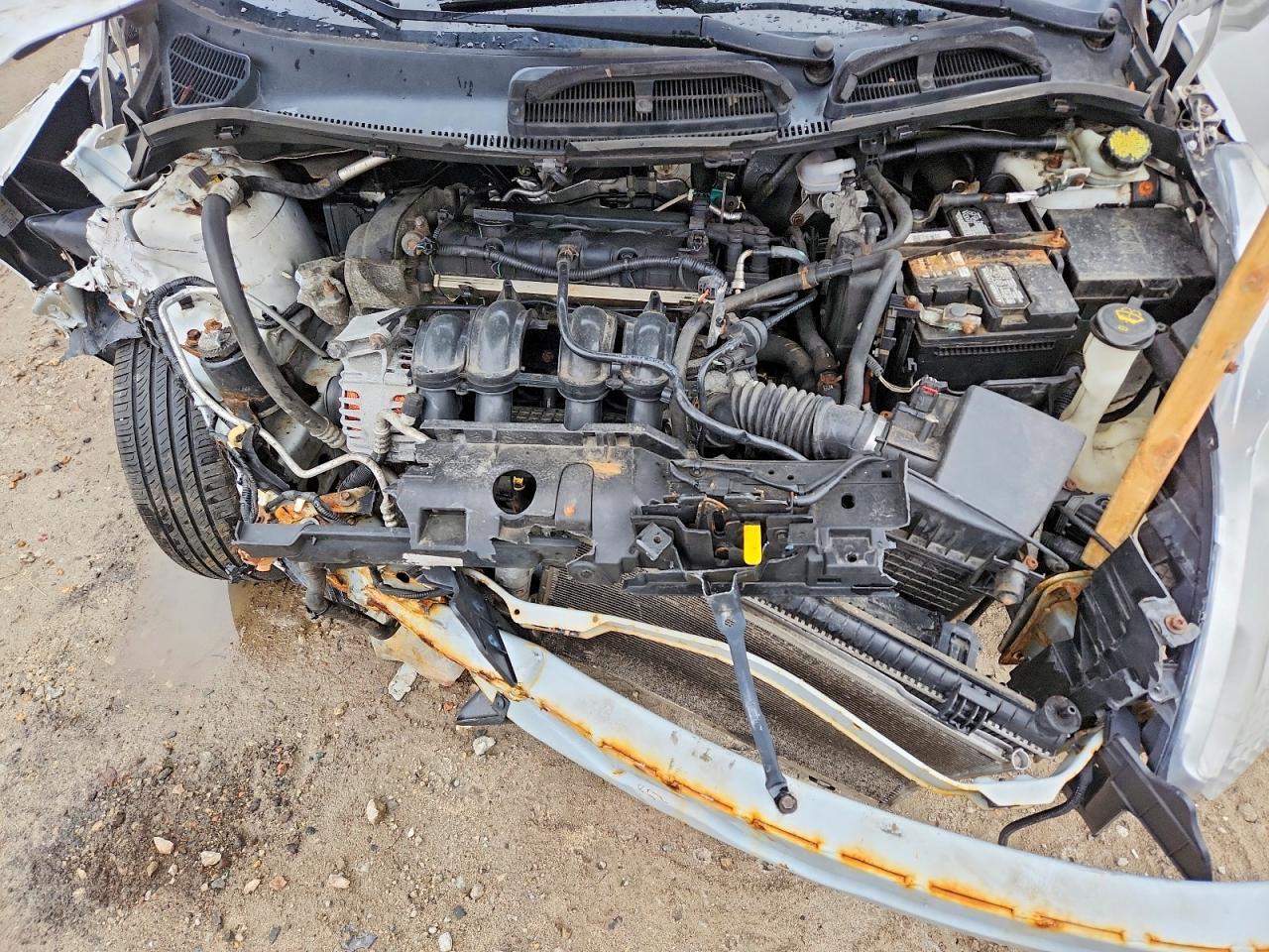 2012 FORD Fiesta