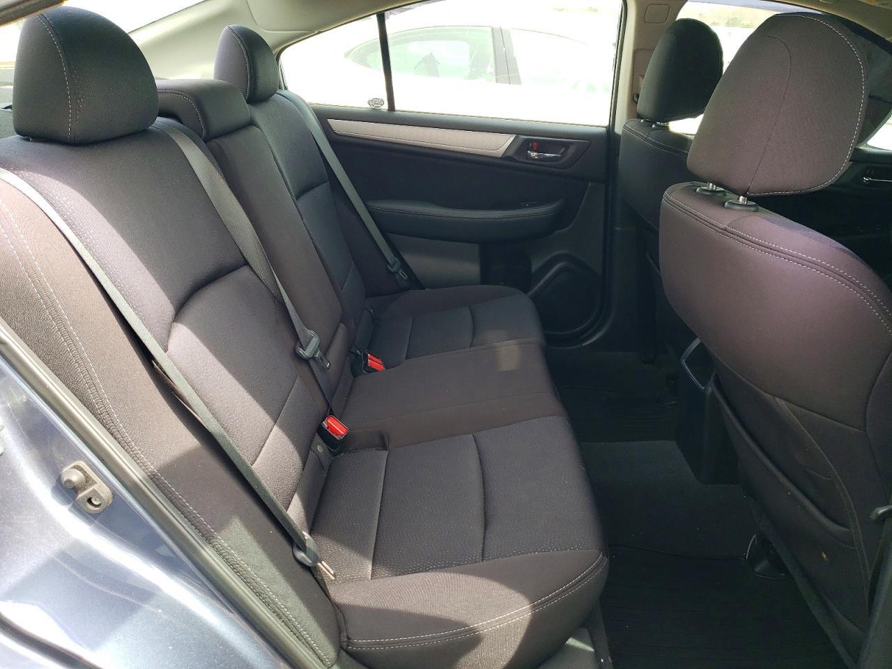 2015 SUBARU Legacy