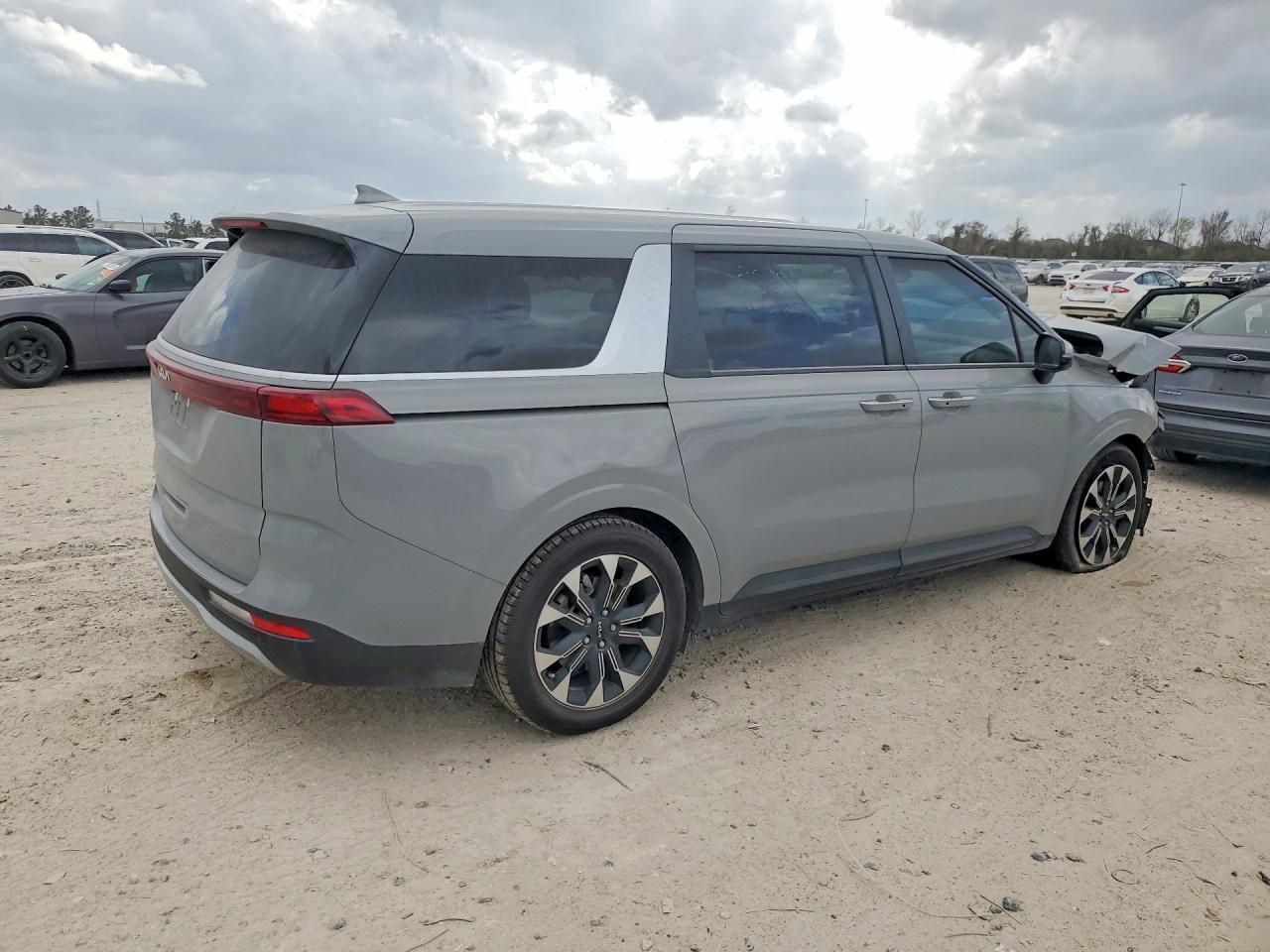 2024 KIA Carnival