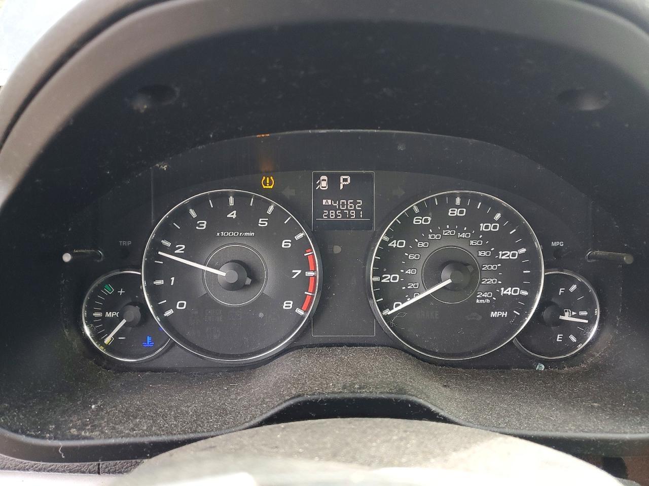 2012 SUBARU Legacy