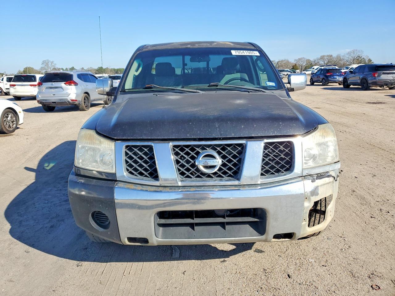 2005 NISSAN Titan