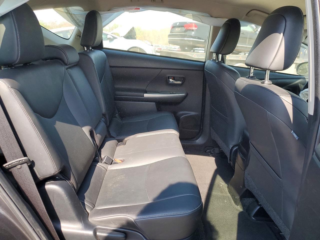 2015 TOYOTA PRIUS V